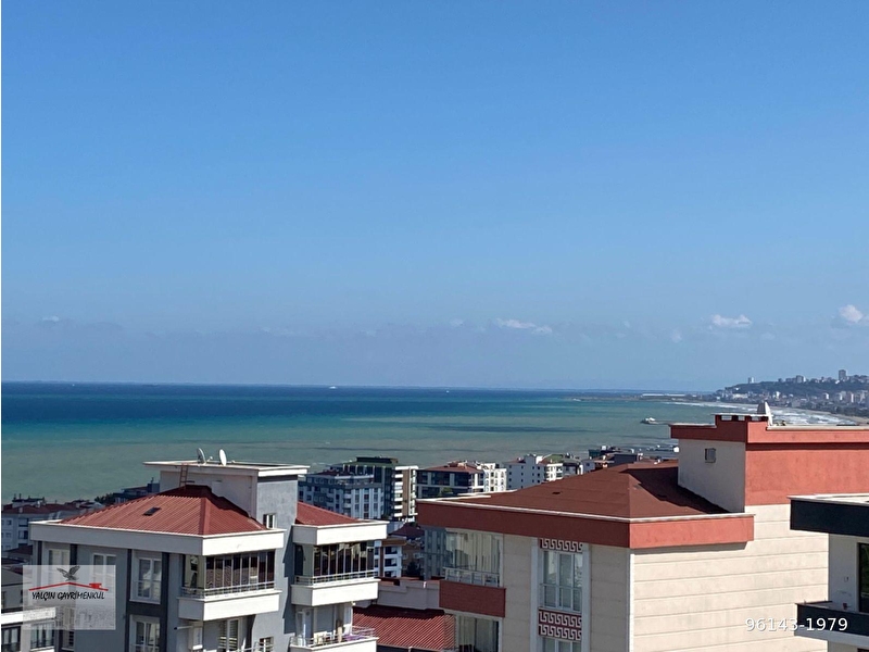 Muhteşem deni̇z manzarali, ebeveynli̇ satilik 2+1 dai̇re