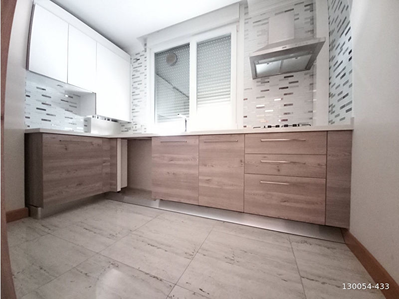 Bağdat caddesine çok yakın 2019 yapım çift kat kapalı ve açık otoparklı 3+1 1385m2 satılık daire