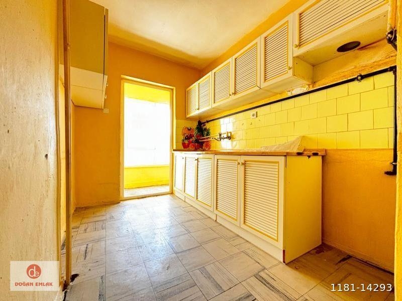 Doğan 2den pinarkent si̇tesi̇nde manzarali satilik dai̇re