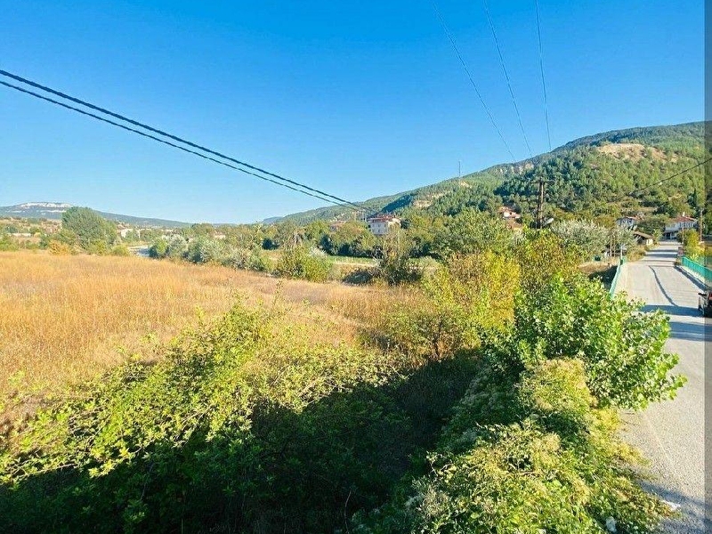 Karabük safranbolu navsaklar köyü gi̇ri̇şi̇ satilik arsabu arsa kaçmaz