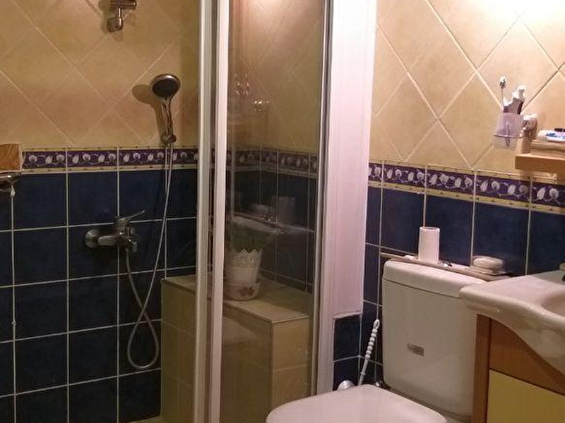 Anittepe mebusevleri̇nde 1. kat ön otoparkli 145m2 merkezi̇ si̇stem