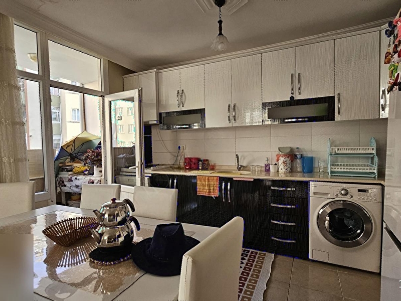 Adana seyhan yeşi̇lyurt mahallesi̇ 3+1 satilik dai̇re