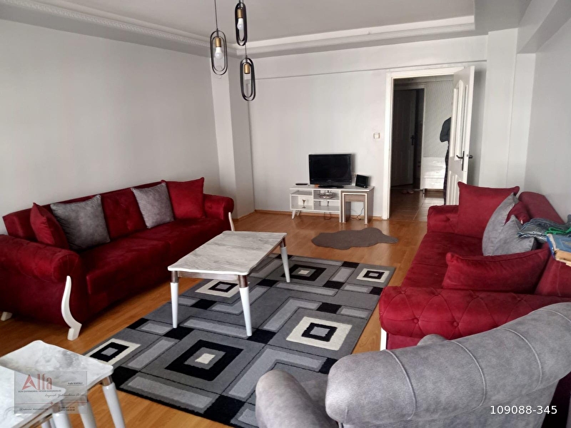 Ankara mamak şafak tepe de ebeveyn banyo kombili yatırımlık  3+1 çok temi
