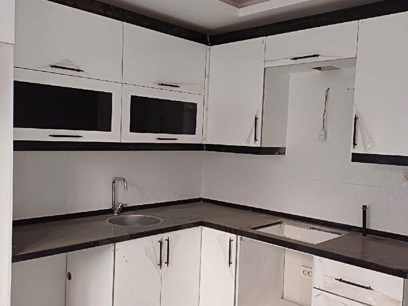 Şi̇ri̇nyer i̇zban metro duraği yakini.sifir.asansörlü.arakat.120 m2.satilik 3+1