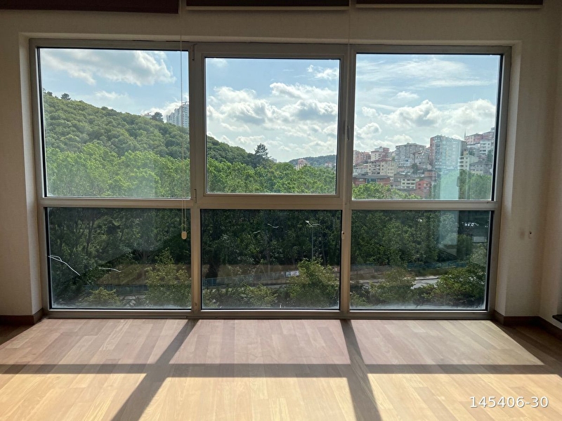 Ağaoğlu maslak 1453 2+1 boş satilik dai̇re orman cephe vatandaşlik uygun