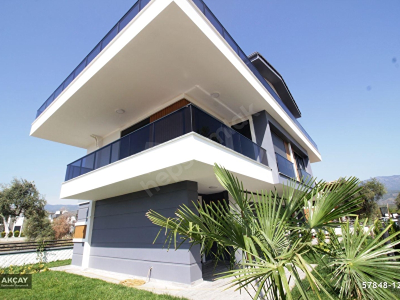 950 000 Tl Akcay Gure Arasi 3 Banyolu Bahceli Satilik Sifir Triplex Villa