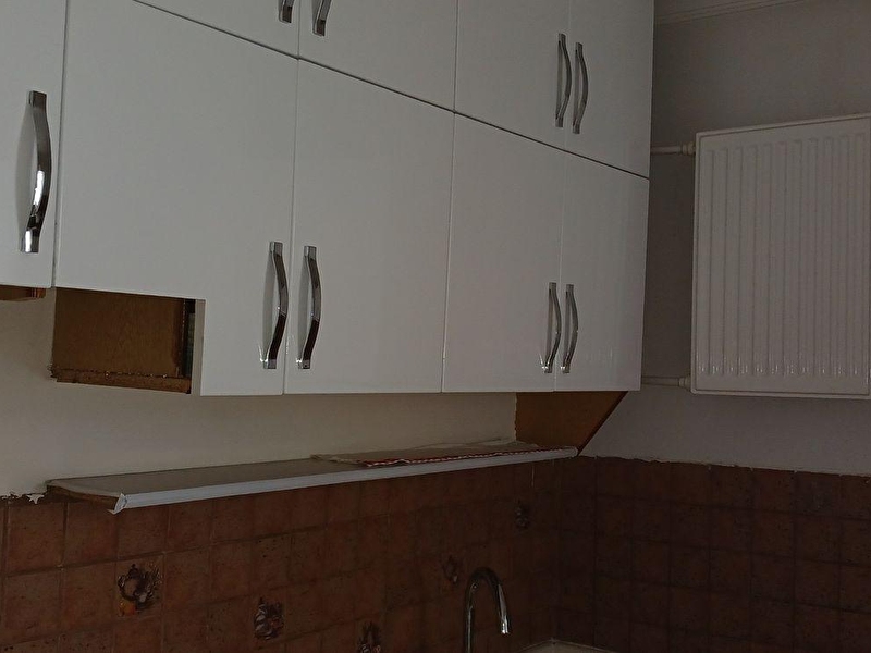 Gürsel'den di̇kmen harbi̇ye mahallesi̇nde nakiş sokakta 2+1 100 m2 güney cehpeli̇