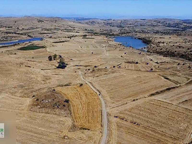 Balikesi̇r/karesi̇/şamli resmi̇ yola 150 mt cephe , göle yakin , 7.000 m²