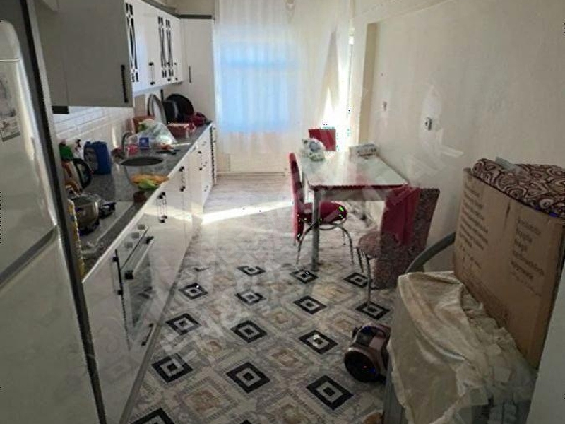 En Şah'tan Kültür Mah'de Ana Cadde Üzerinde Satılık Daire