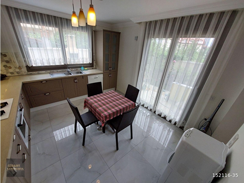 Günlük Kiralık 4 Odalı Villa Muğla Marmaris Gölenye Mahallesi 8 Kişi Kapasiteli