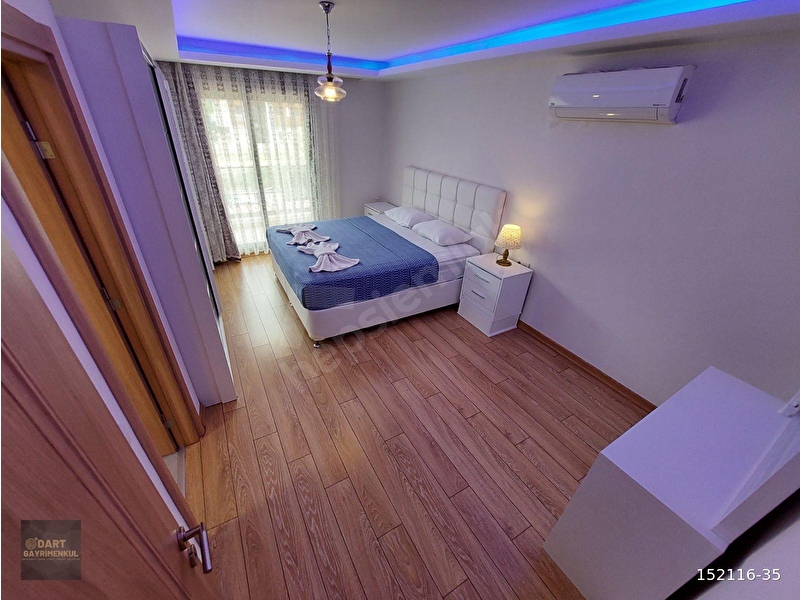 Günlük Kiralık 4 Odalı Villa Muğla Marmaris Gölenye Mahallesi 8 Kişi Kapasiteli