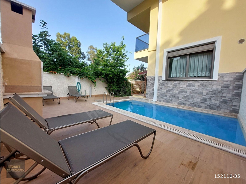 Günlük Kiralık 4 Odalı Villa Muğla Marmaris Gölenye Mahallesi 8 Kişi Kapasiteli