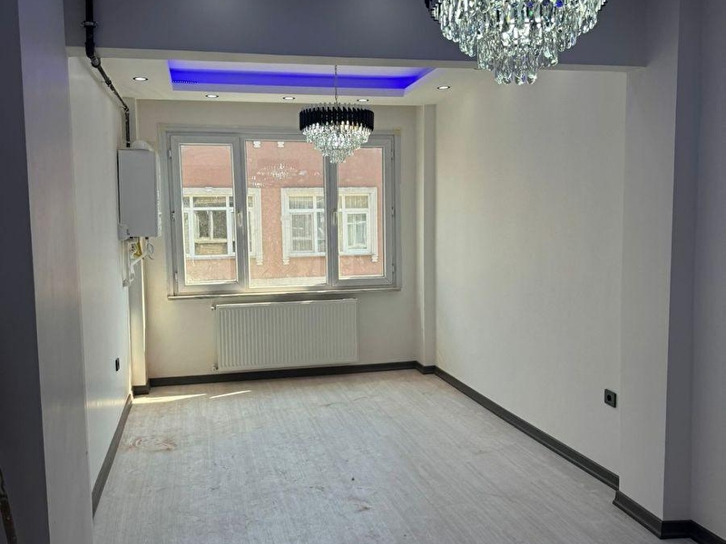 Vip emlaktan satlık fatıh çapada 2+1   80 mtr  kat 3  taşköprülüzade sokak ta