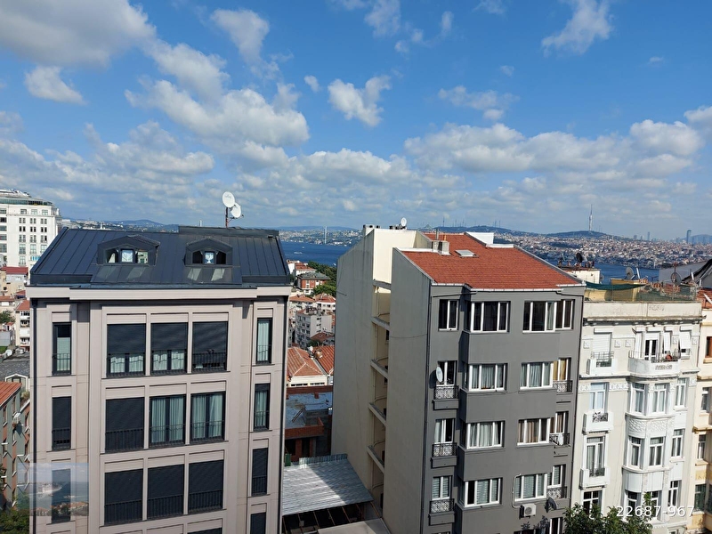 2 500 000 Tl Cihangir Caddesinde Kismen Manzarali 3 160 2 Daire