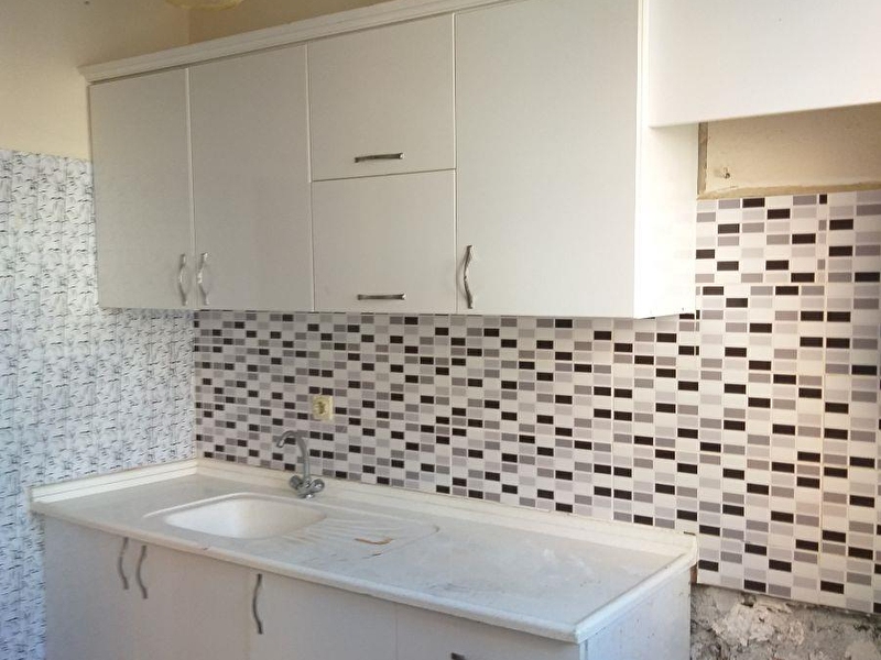 350 000 Tl Bahcelievler Basin Sitesi Acil Satilik 2 1 85m2 2 Kat Asansorlu