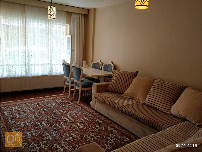 Öveçler narli sokakta gi̇ri̇ş kat ön cephe yapili temi̇z 2+1 dai̇re