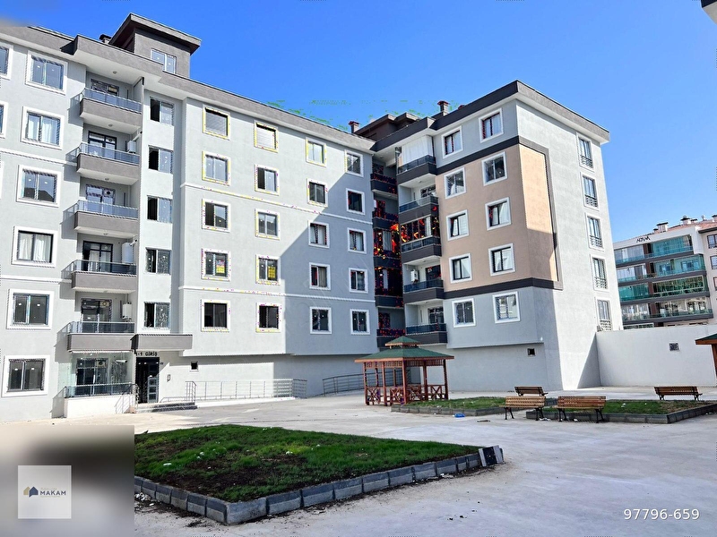 Çi̇menkent si̇tesi̇, sifir 3+1 yeralti otoparkli satilik dai̇re