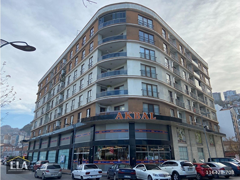 Zonguldak kozlu merkez akbal bi̇nasinda ki̇racili güneş gören 1+1 dai̇re
