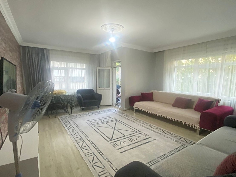Avcilar ci̇hangi̇rde bütçeye uygun 2+1 bakimli dai̇re
