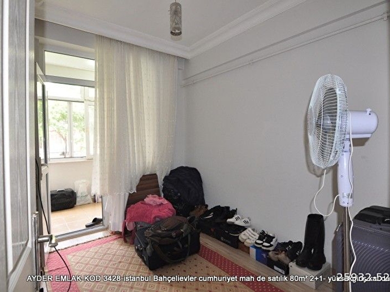 Bahçelievler cumhuriyet mah de satılık 80m² 2+1- yüksekgiriş.kat daire