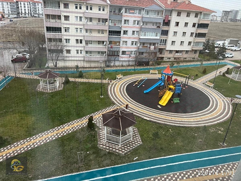 Si̇ncan mevlana mah ön cephe 145m2 asansörlü 4.arakat dai̇re