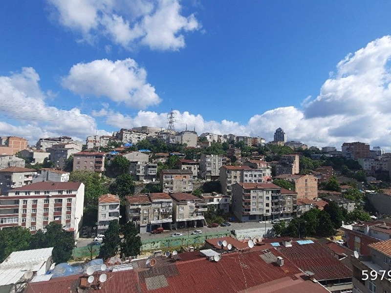 Gaziosmanpaşa yenimahalle de satılık 6 yıllık asansörlü arakat daire