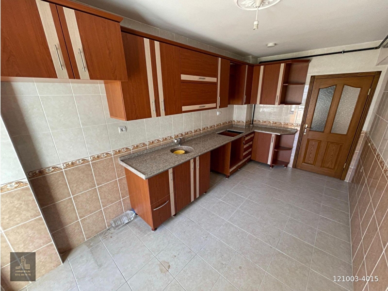 19 mayis cd si̇ yakini bağimsiz güney ön cephe  asansörlü 3+1 dai̇re !!!!