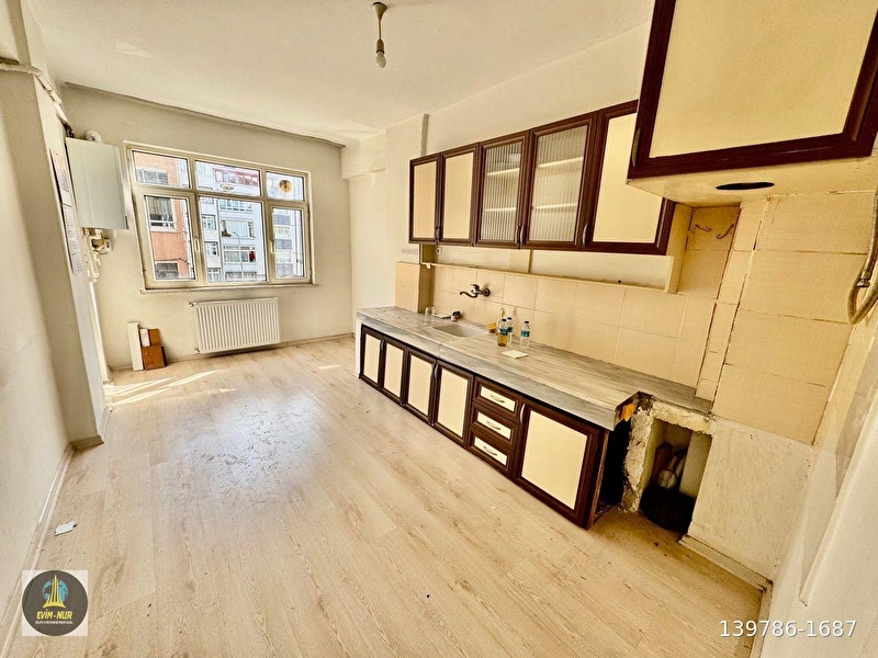 Evi̇m-nur’dan fevzi̇çakmak mh 2+1 satilik firsat dai̇re