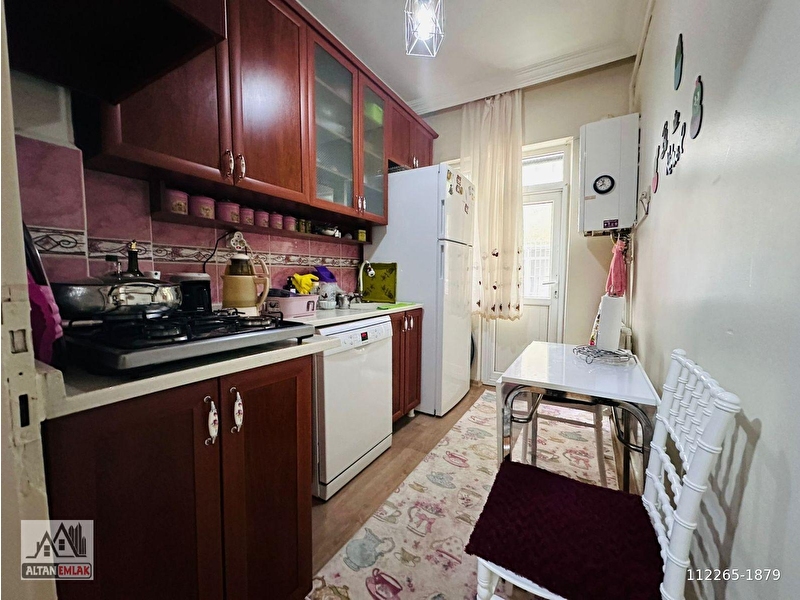 Abi̇di̇n paşa mah. gi̇ri̇ş kat full yapili 2+1 dai̇re