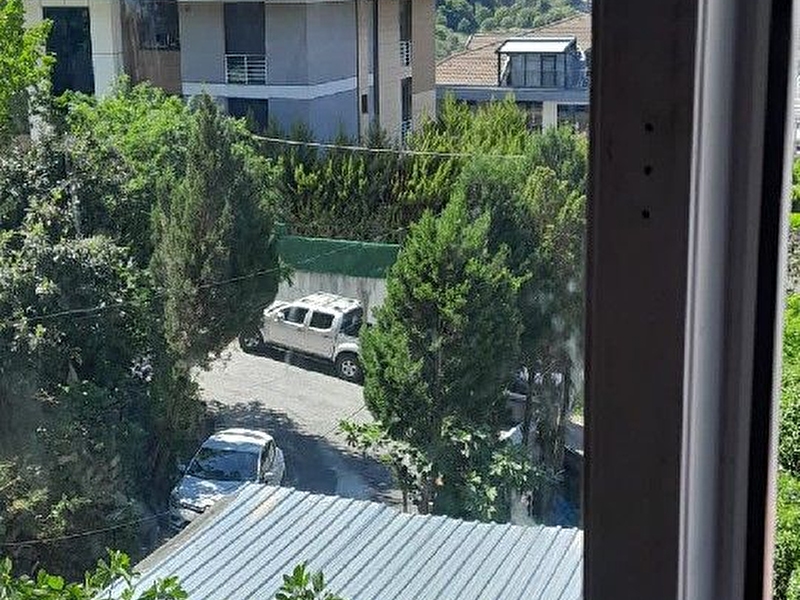 İstinyede ara'kat ki̇ralik 2+1 daire