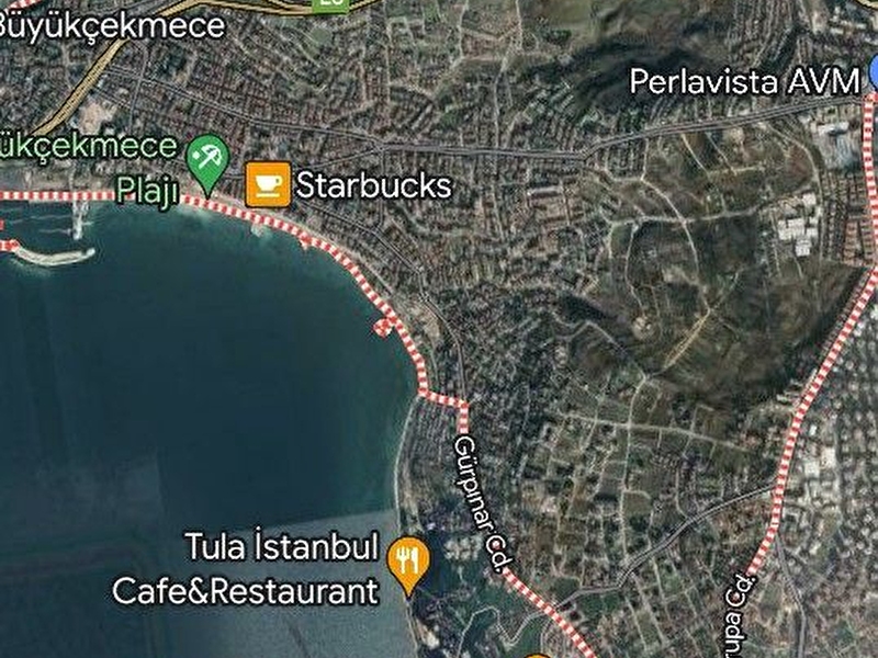 Büyükçekmece sahi̇l bölgesi̇nde ti̇cari̇ mülk
