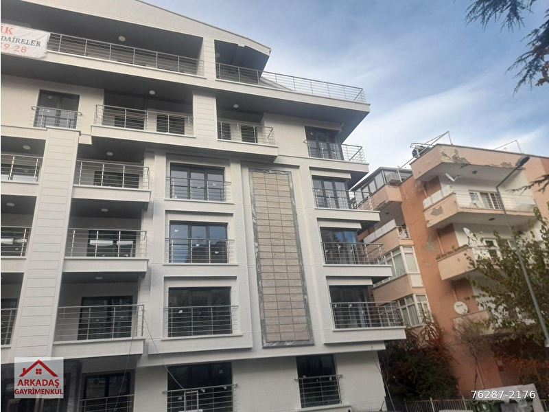 T.b.m.m yaninda sifir bi̇nada ön cephe ultra lüks 4+1 dubleks 3 banyolu ankastreli̇