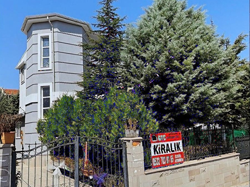 Ki̇ralik müstaki̇l , vi̇lla ,devlet hastanesi̇ne çok yakin 4+1