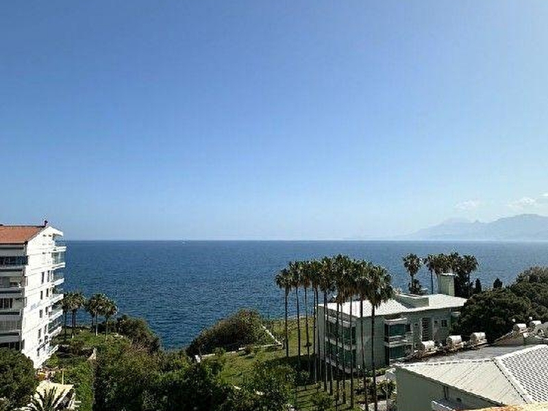 Antalya merkez konyaaltı cadde üzerinde full deniz manzaralı satılık daire