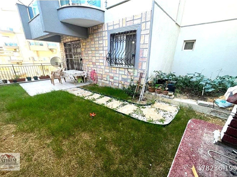 Kuşadasi ege mahallesi̇nde doğalgazli, masrafsiz 3+1 bahçe kati