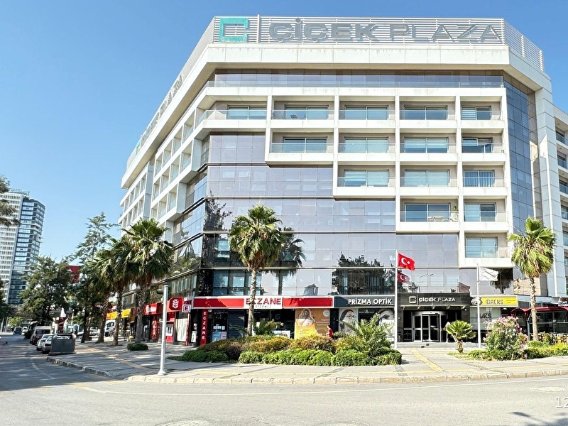 İzmir bornova çiçek plaza'da adliye binasına yakın kiralık ofis