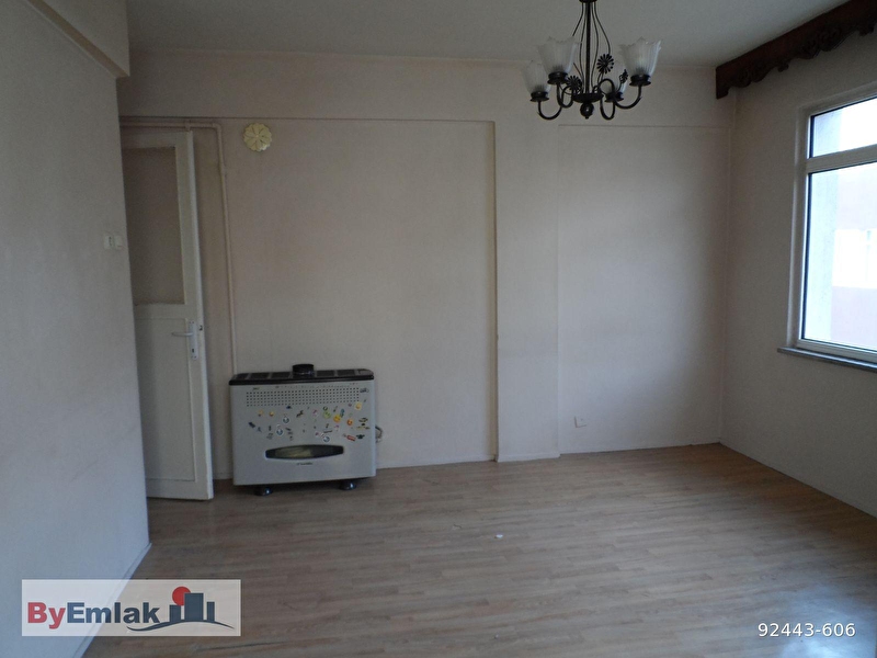 325 000 Tl By Emlak Tan Eski Goz Hastanesi Karsisi Krediye Uygun Daire