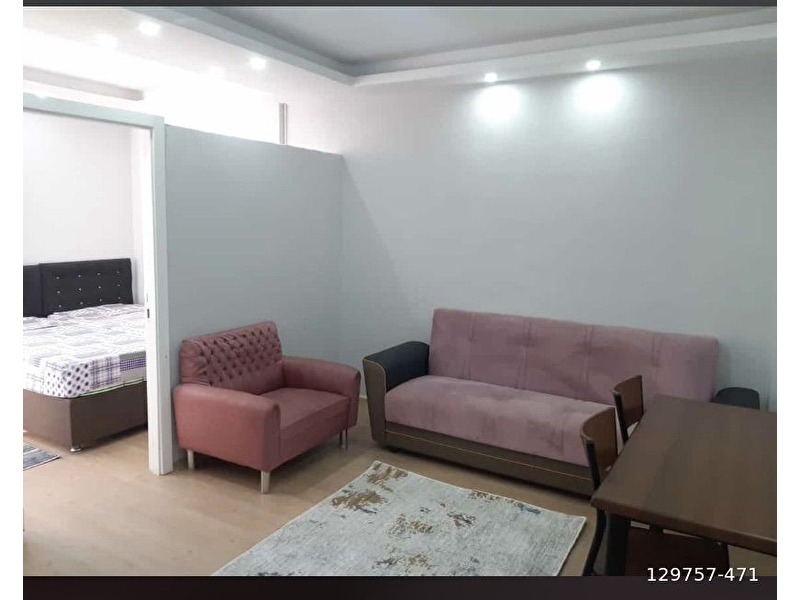 Adana barajyolu lcw arkasında ful eşyalı balkonlu 1+1 kiralık daire