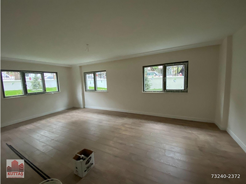 Bahçeli̇ de kuttaş tan yeni̇ bi̇nada 3+1 geni̇ş 3+1130m2