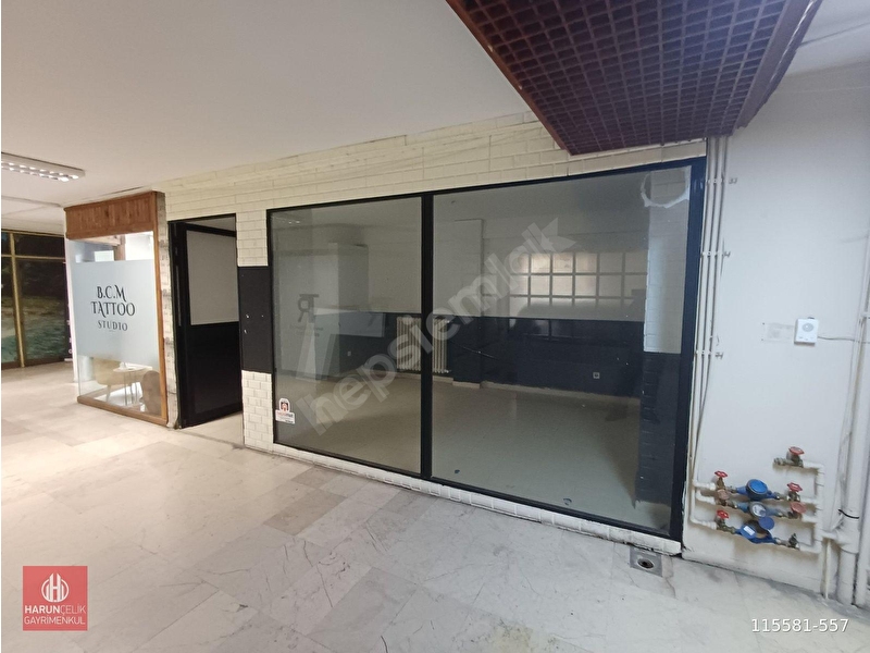 Kadıköy'de Bakımlı İş Merkezi İçerisinde 18 M Kiralık Ofis 