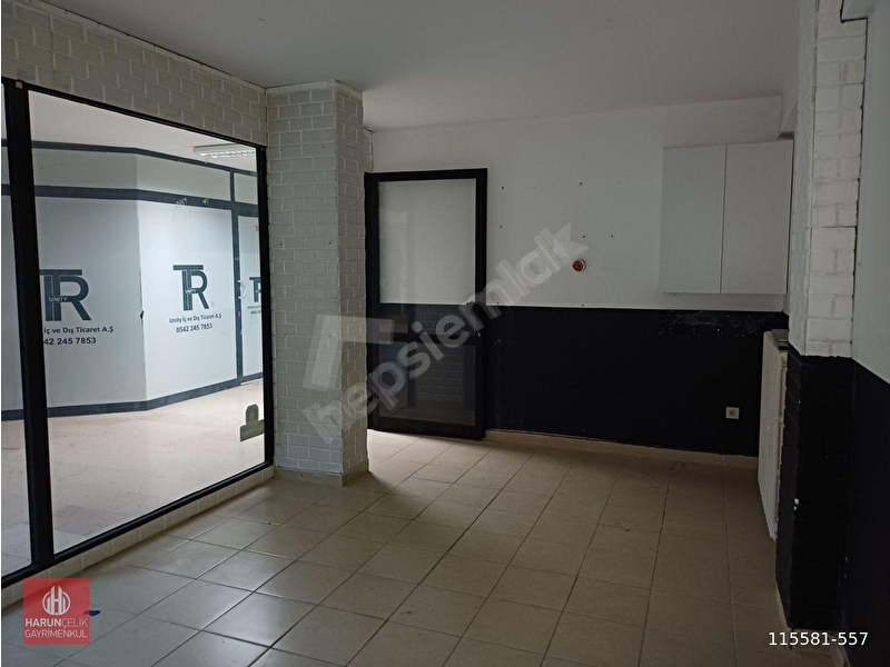 Kadıköy'de Bakımlı İş Merkezi İçerisinde 18 M Kiralık Ofis 