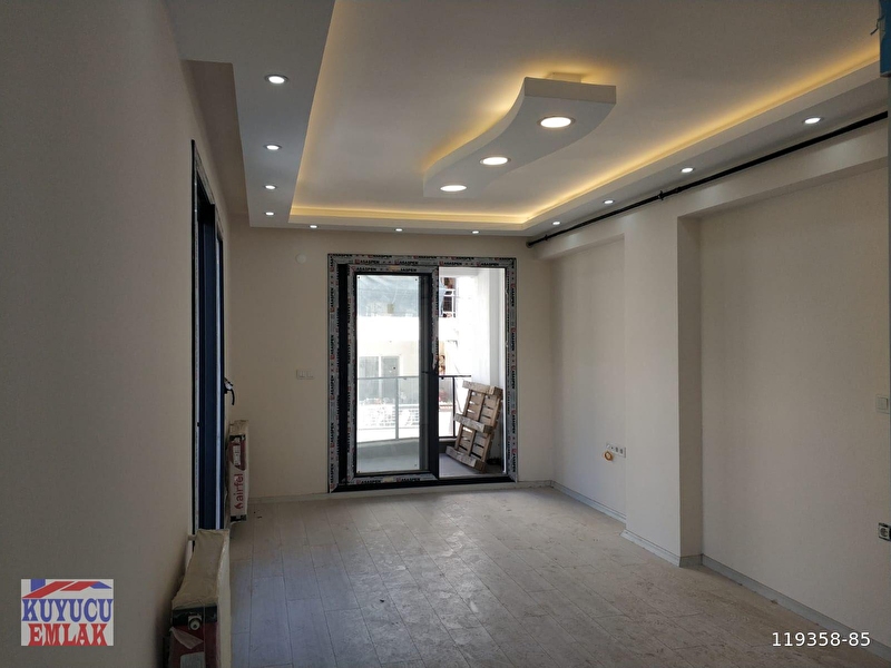 1 300 Tl Buca Kozagac Mahallesi Dogalgazli Kiralik 2 1 Luks Sifir Daire