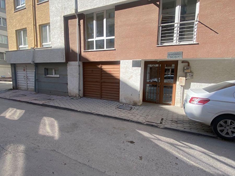 Krc den fati̇h mahallesi̇nde satilik 2+1 dai̇re