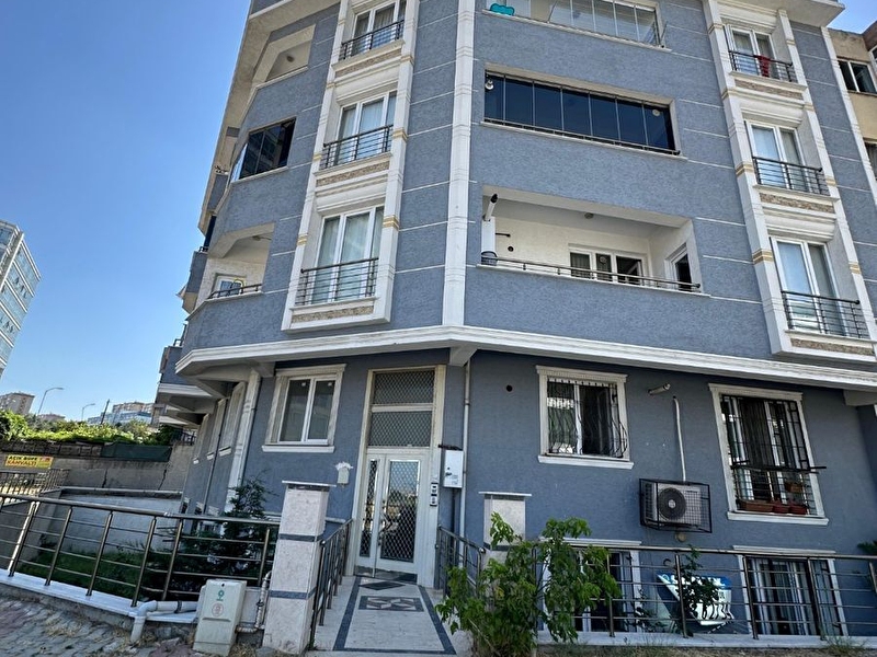 Beyli̇kdüzü yakuplu mahallesi̇ 3+1 ki̇ralik dai̇re