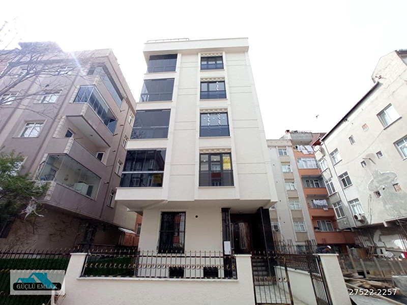 Güçlü emlaktan 3+1 sifir 125m2 kocasi̇nan mezarliği çevresi̇ süper lüx arakat dai̇re