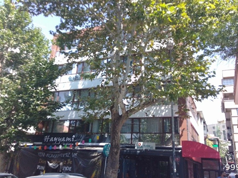 Çankaya tunus caddesi̇nde yeni̇ ,kullanilmamiş ful eşyali 1+0, 1+1,2+1 stüdyo lüx  dai̇reler