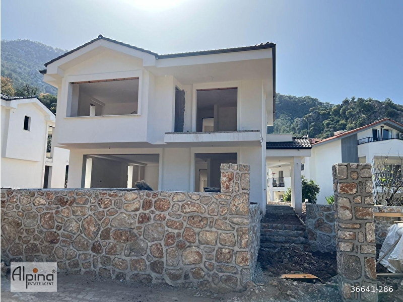 Turunç koyunda,tam müstaki̇l vi̇lla