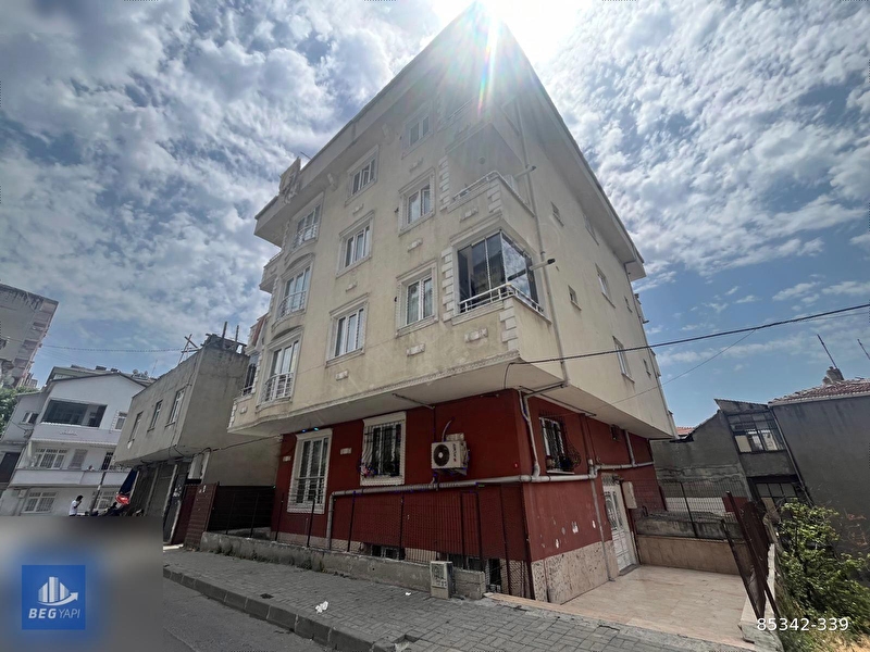 Beg yapi dan küçükçekmece ara kat satilik 2+1 85 m2 ferah dai̇re