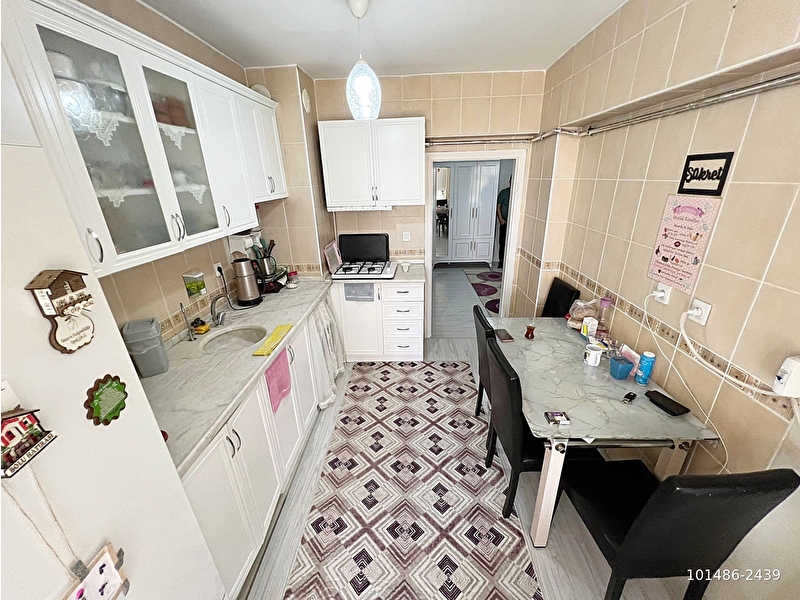 Keçi̇ören ataparkta 3+1 zemi̇n katta güney cephe yapili masrafsiz kök tapu dai̇re