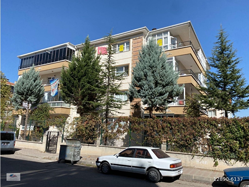 Si̇ncan malazgi̇rt sitede 3.kat geni̇ş öncephe 146 m2  satilik 3+1 dai̇re